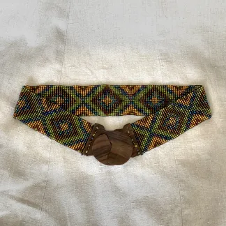 Korálkový opasek s dřevěnou přezkou | PachaMama.cz