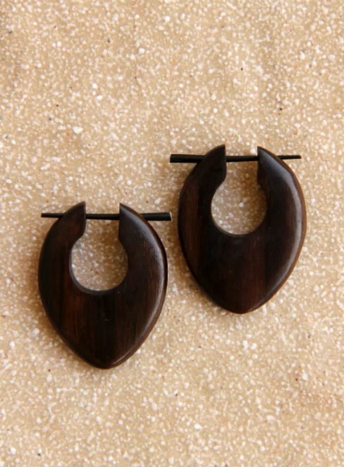 Dřevěné náušnice s tyčkou  | PachaMama.cz