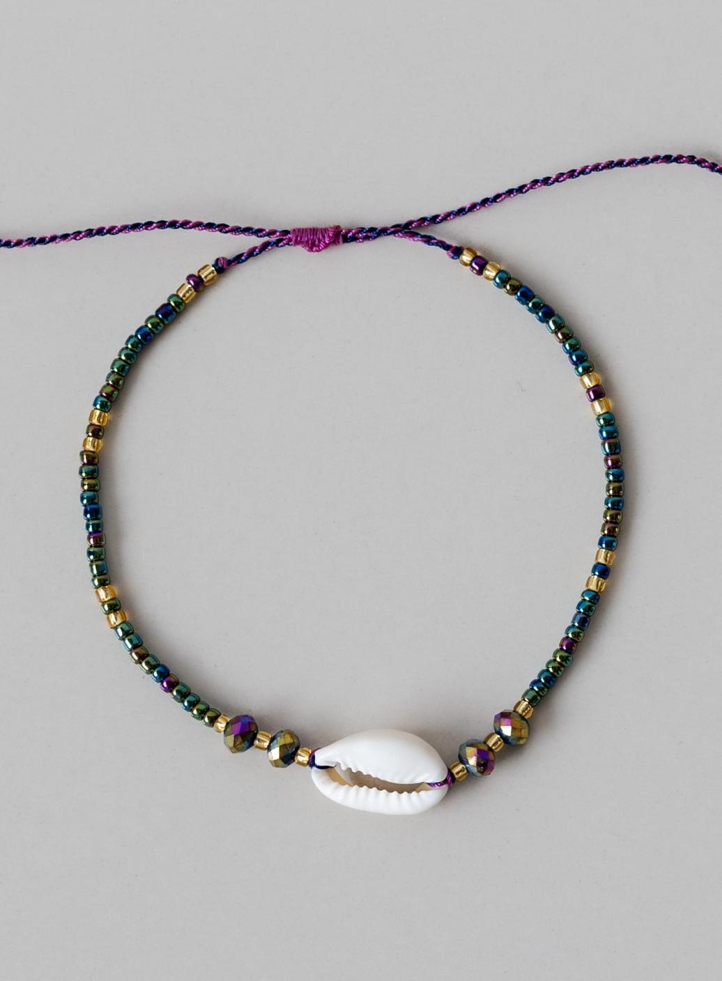 Minimalistický korálkový náramek s mušlí | PachaMama.cz