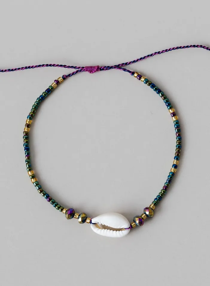 Minimalistický korálkový náramek s mušlí | PachaMama.cz