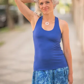 Tílko Lea s všitou braletkou, barva DEEP BLUE | PachaMama.cz