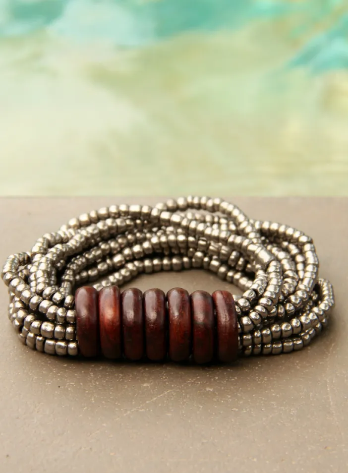 Korálkový náramek s dřevěnými kroužky | PachaMama.cz