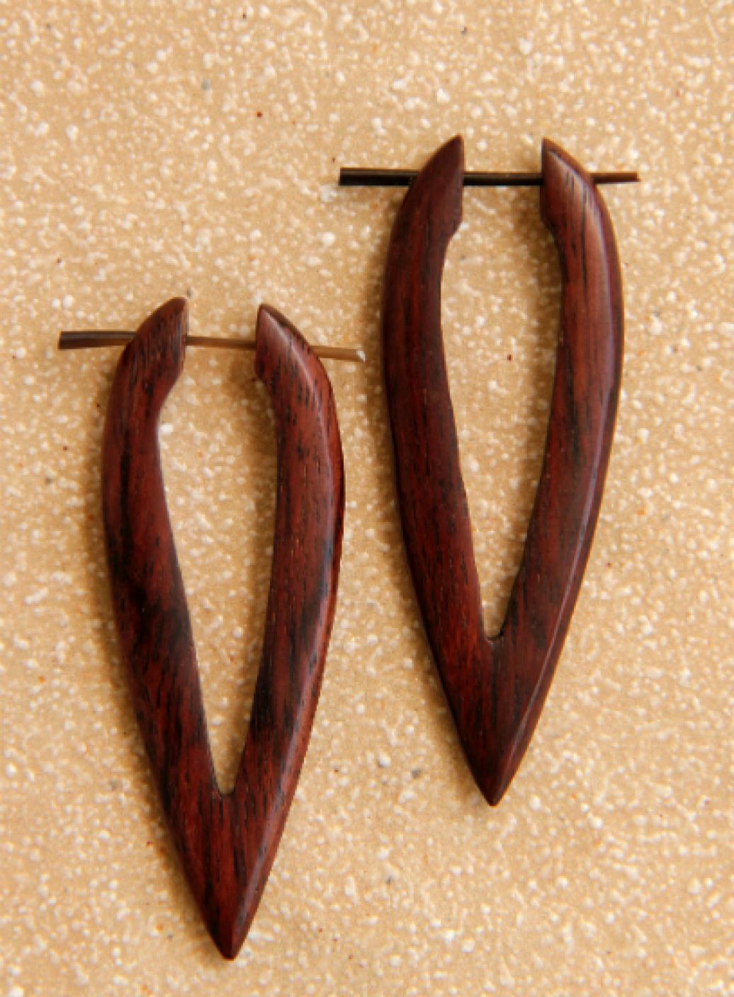 Dřevěné náušnice s tyčkou  | PachaMama.cz