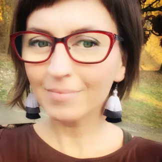 Střapcové náušnice, trojkombinace černá/ tmavě šedá/ světle šedá | PachaMama.cz