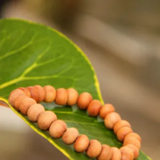 Voňavý náramek ze santalu | PachaMama.cz
