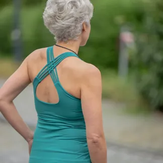 Tílko Lea s všitou braletkou, barva JADE | PachaMama.cz