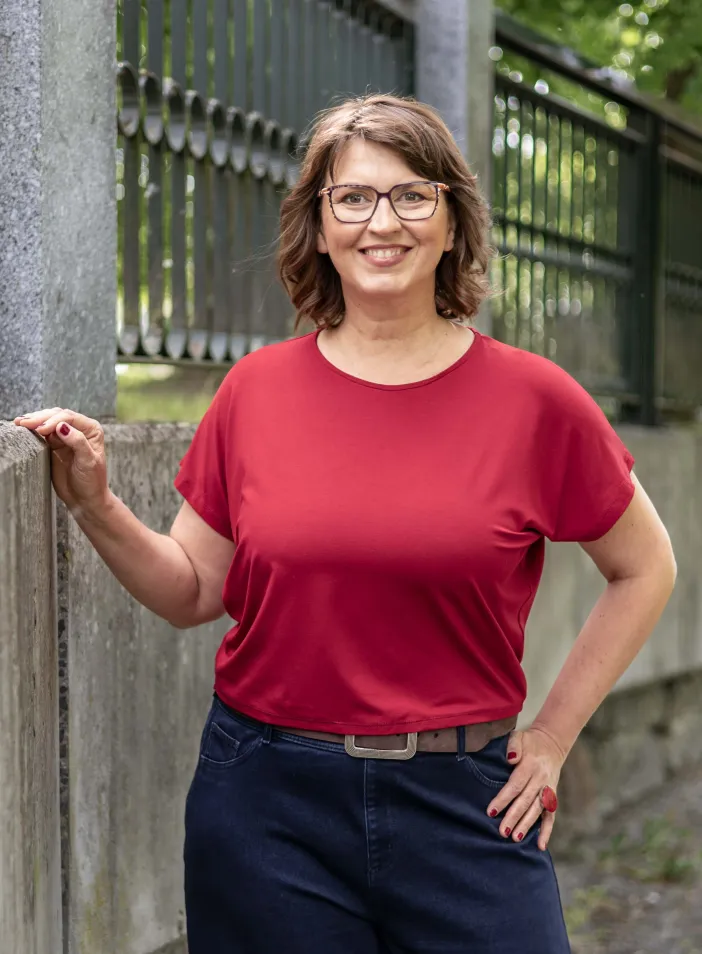 Volné tričko Nicole "Red Wine" | PachaMama.cz