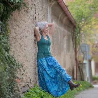 Tílko Lea s všitou braletkou, barva JASPER | PachaMama.cz