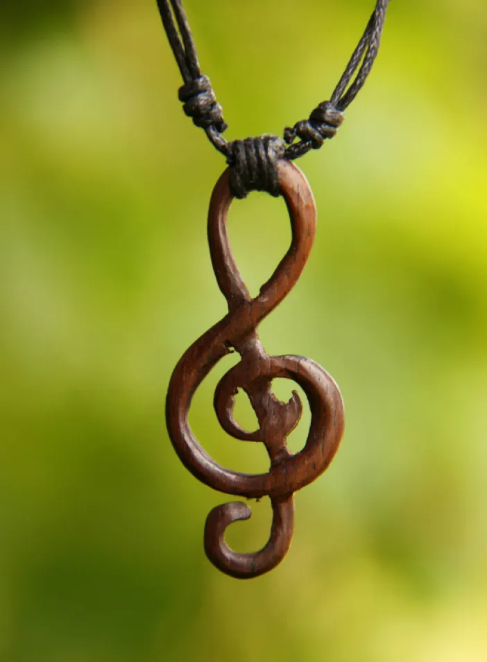 Dřevěný náhrdelník "Houslový klíč" | PachaMama.cz