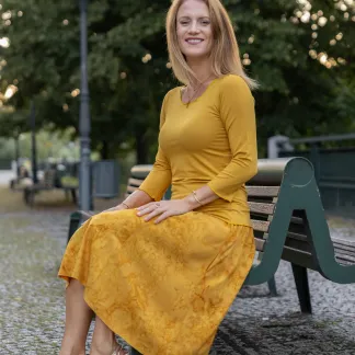 Sukně midi Yellow Velvet Queen | PachaMama.cz