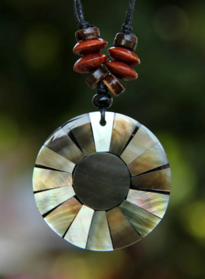 Perleťový náhrdelník | PachaMama.cz