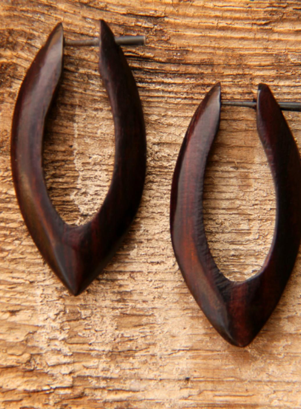 Dřevěné náušnice s tyčkou | PachaMama.cz