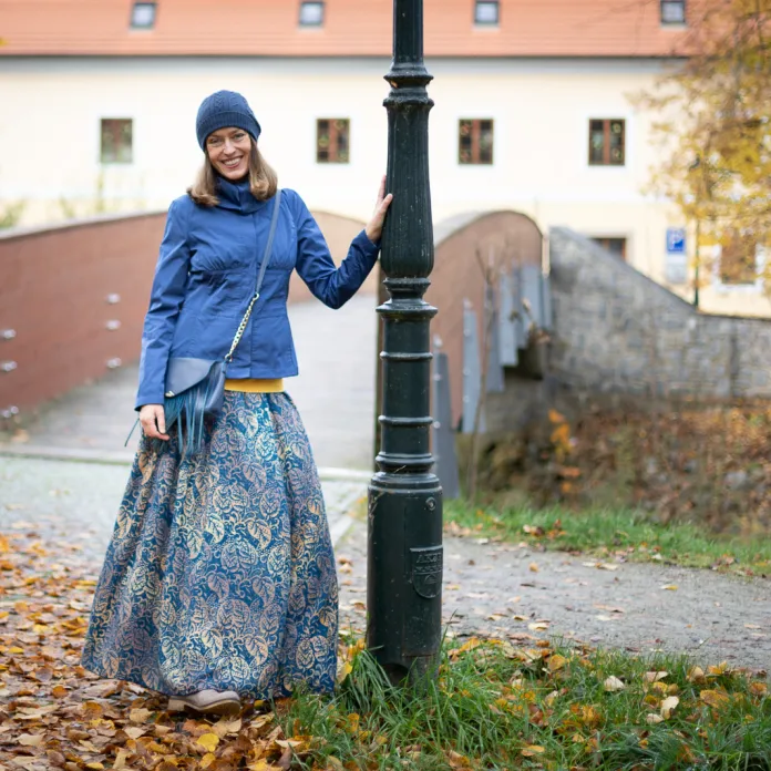 Jak sladit podzimní šatník s dlouhou sukní? | PachaMama.cz