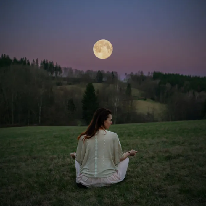 Co prospívá ženskému srdci za úplňku? | PachaMama.cz