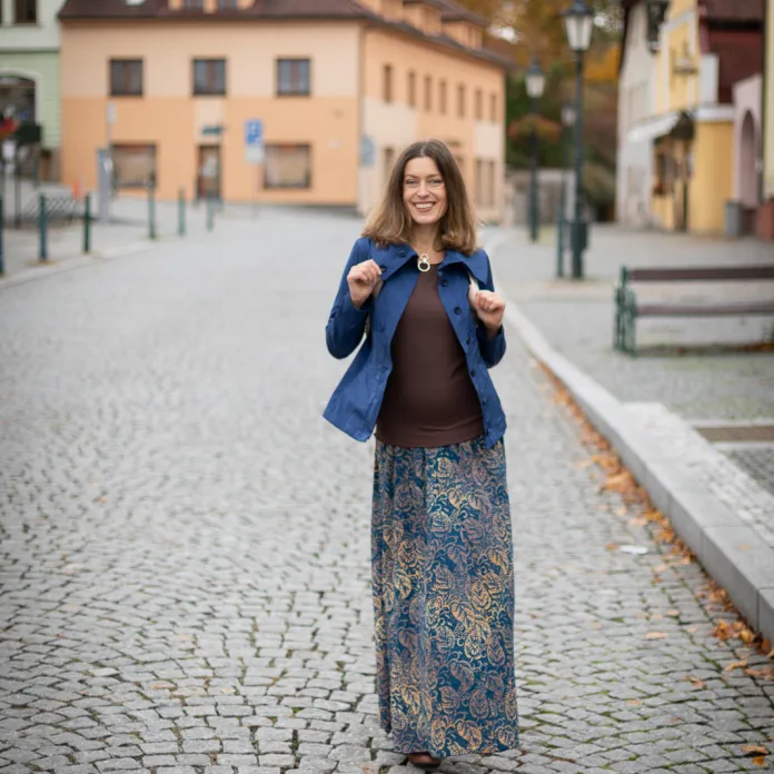 Jak sladit podzimní šatník s dlouhou sukní? | PachaMama.cz