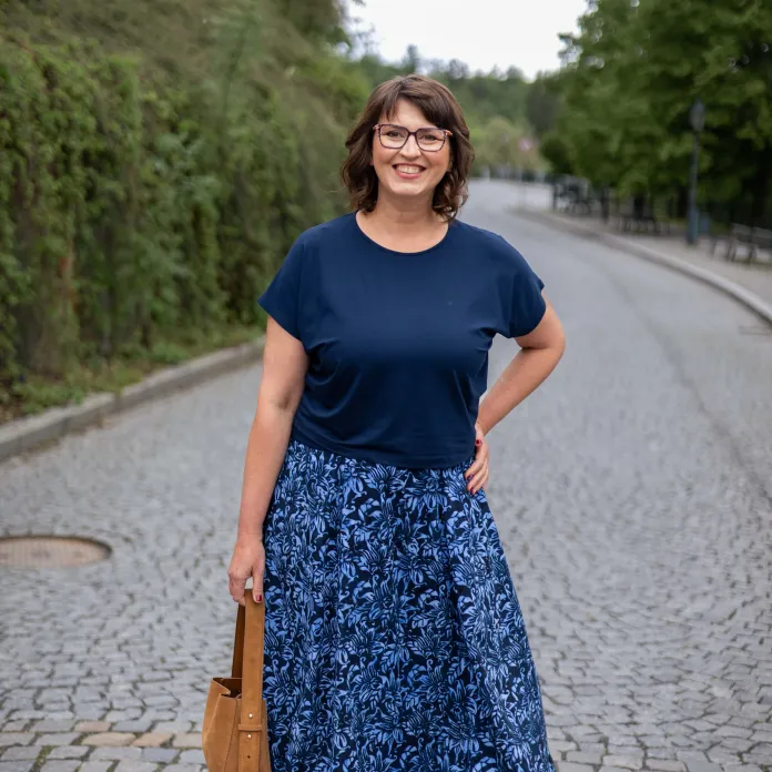 Navy – elegance, která zraje s námi | PachaMama.cz