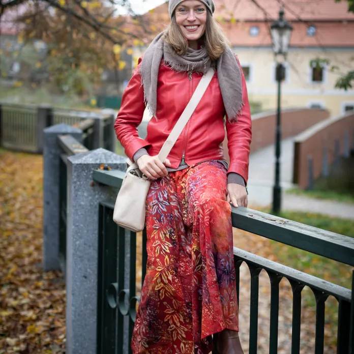 Jak sladit podzimní šatník s dlouhou sukní? | PachaMama.cz