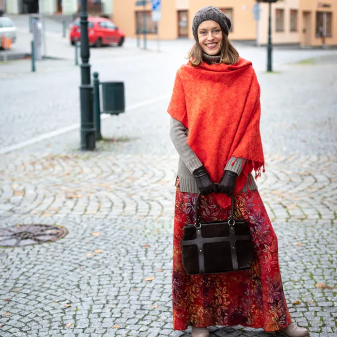 Jak sladit podzimní šatník s dlouhou sukní? | PachaMama.cz