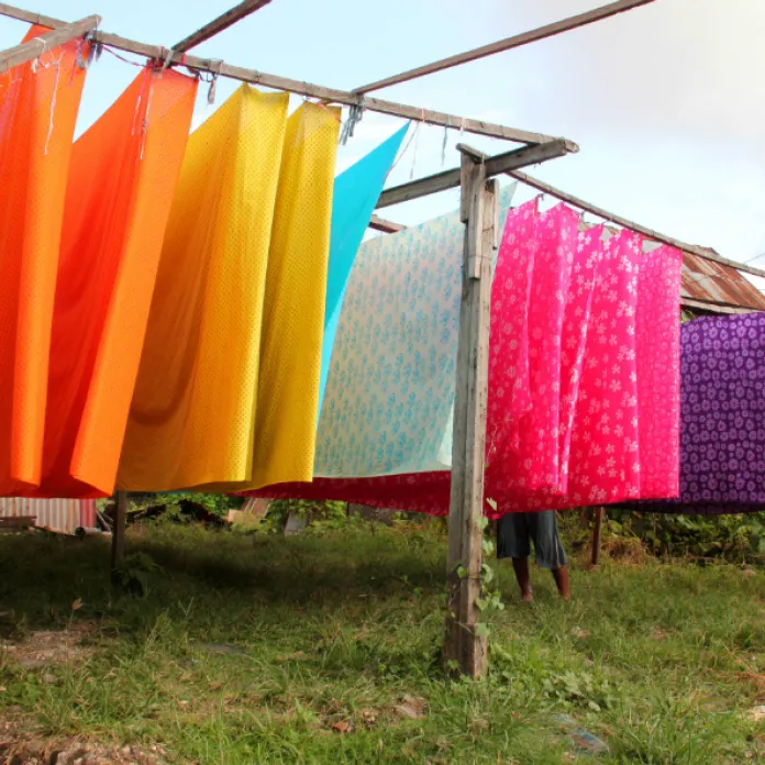 Indonéská batika z rukou mistra Aldima | PachaMama.cz