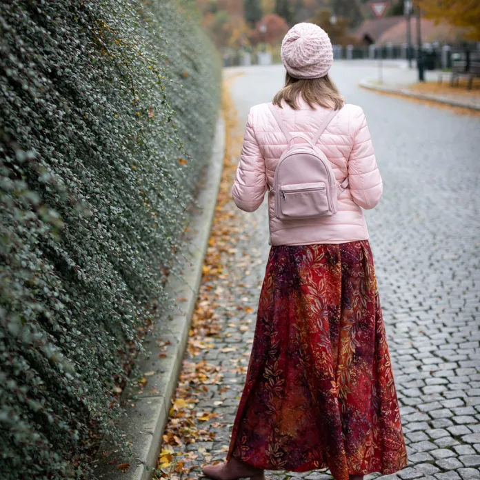 Jak sladit podzimní šatník s dlouhou sukní? | PachaMama.cz