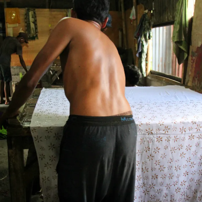 Indonéská batika z rukou mistra Aldima | PachaMama.cz