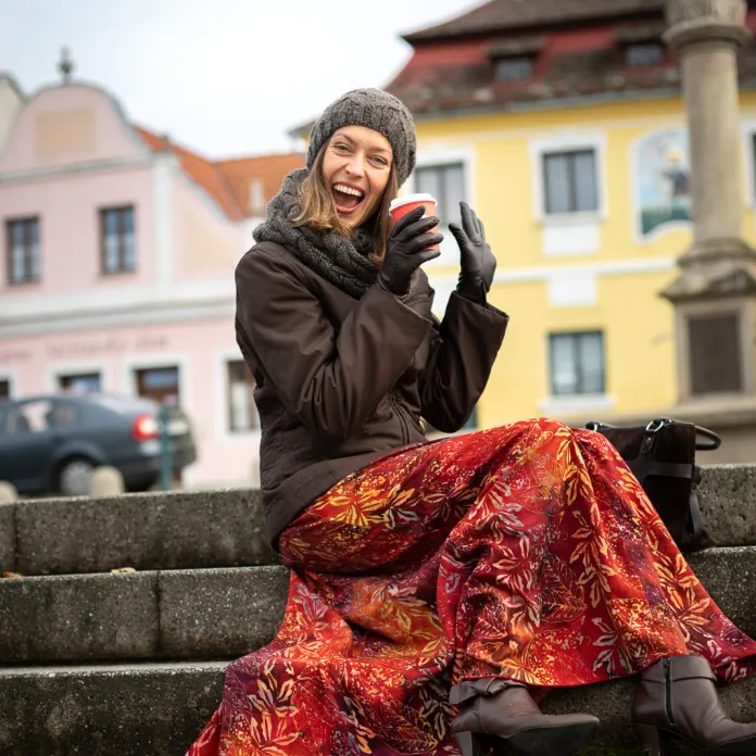 Jak sladit podzimní šatník s dlouhou sukní? | PachaMama.cz
