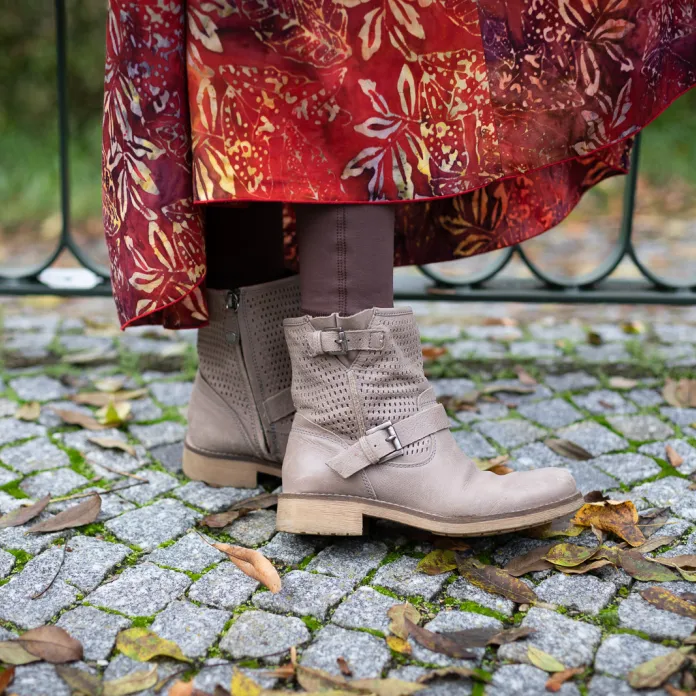 Jak sladit podzimní šatník s dlouhou sukní? | PachaMama.cz